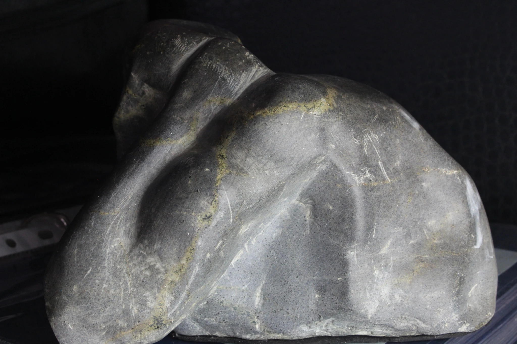 -, Escultura