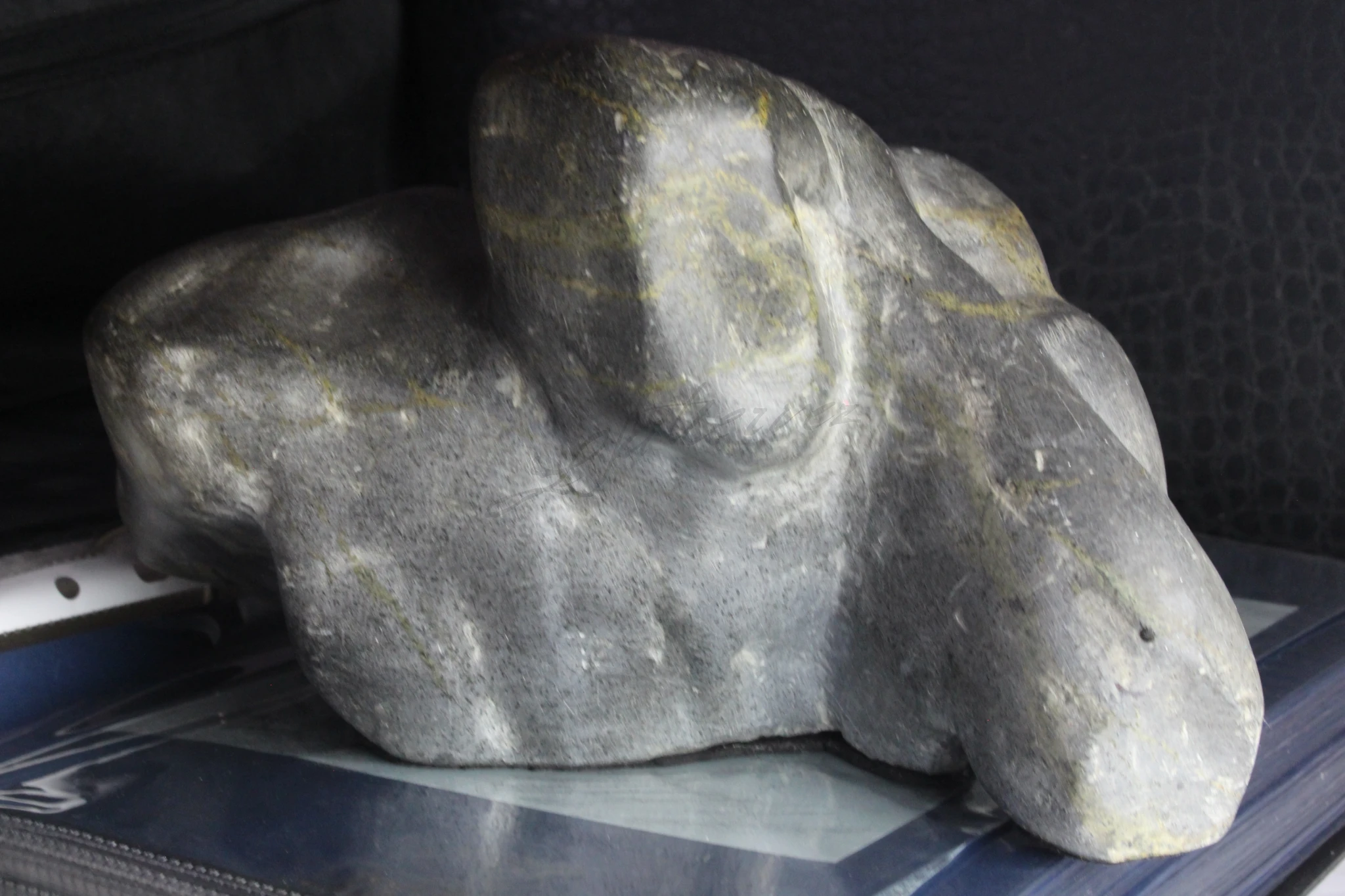 -, Escultura